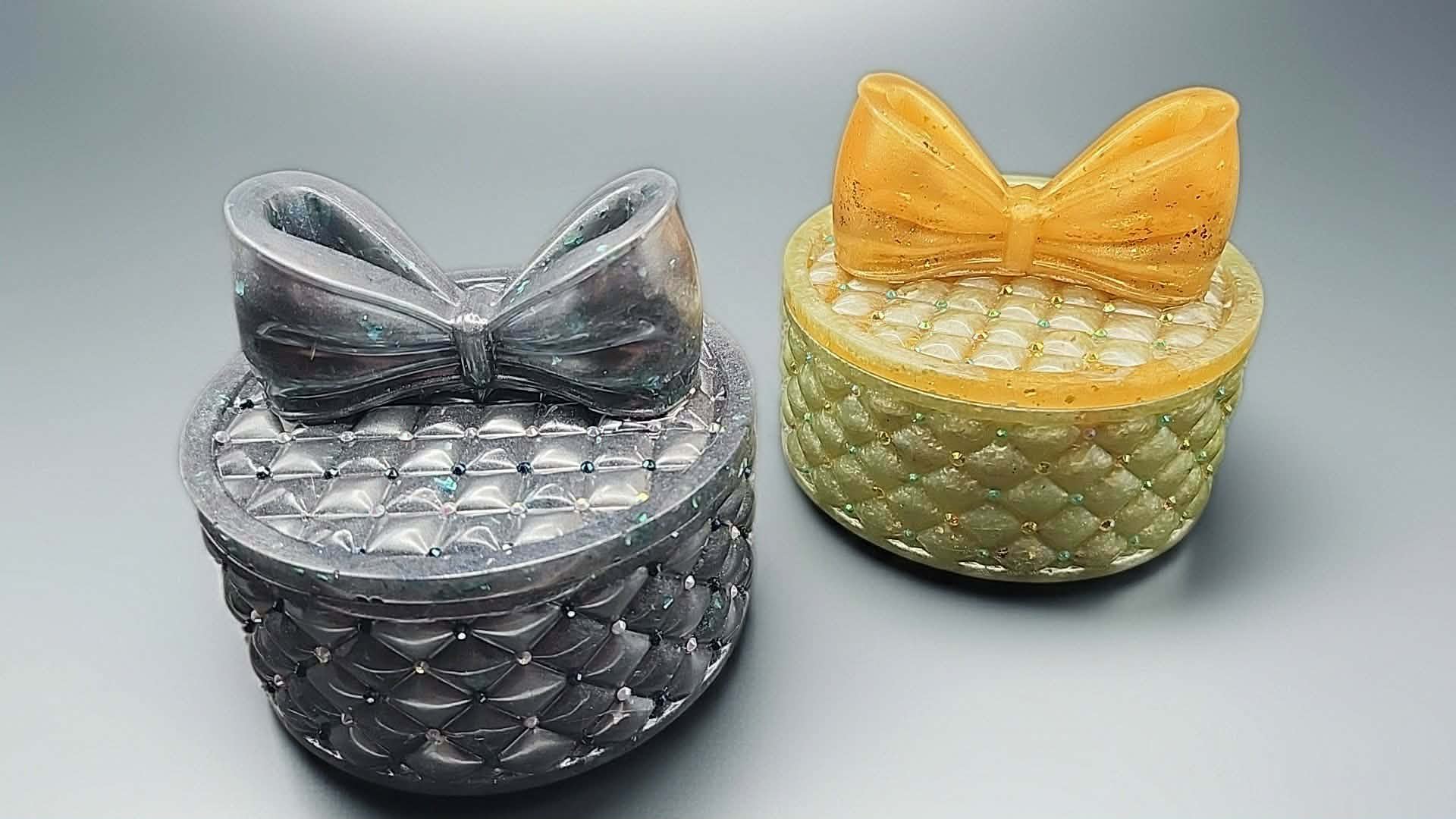 Bow Jar